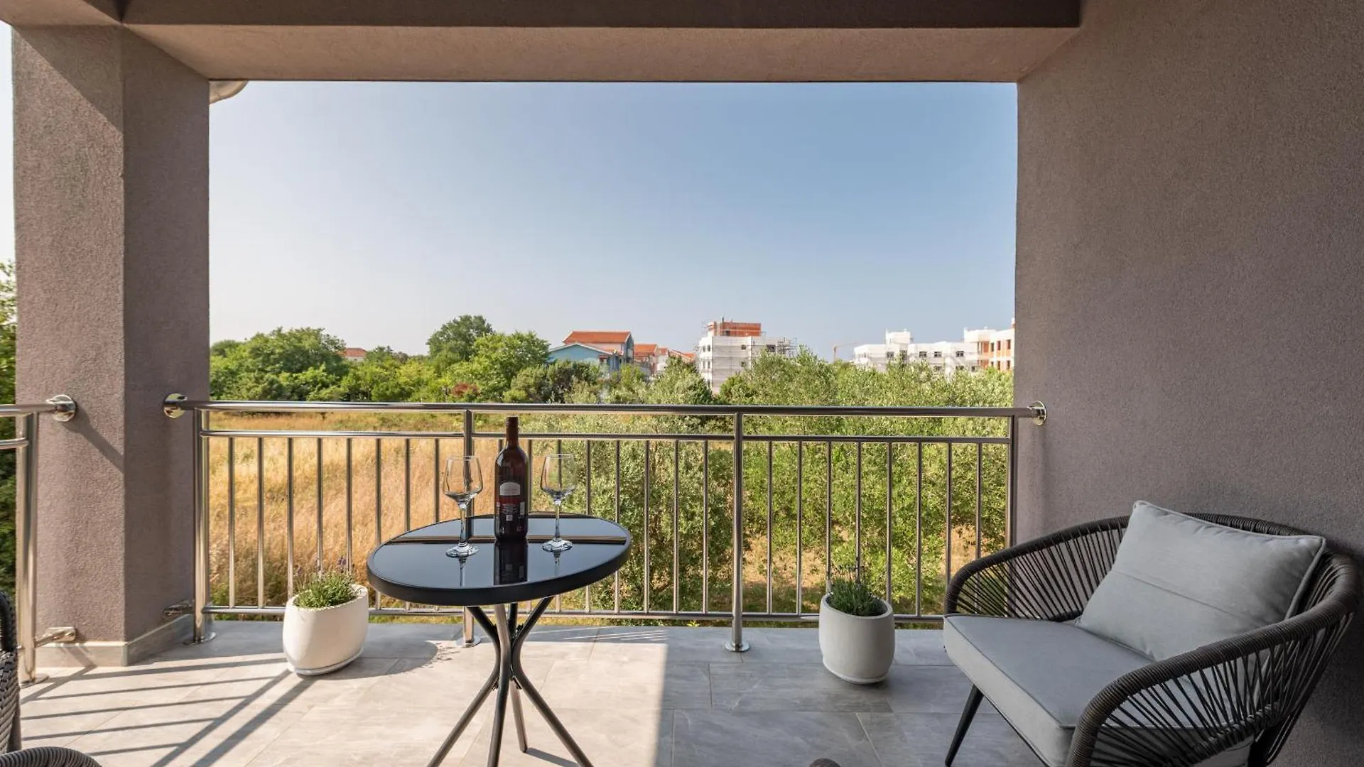 Apartment Laurel Near The Sea Zaton  Croatia